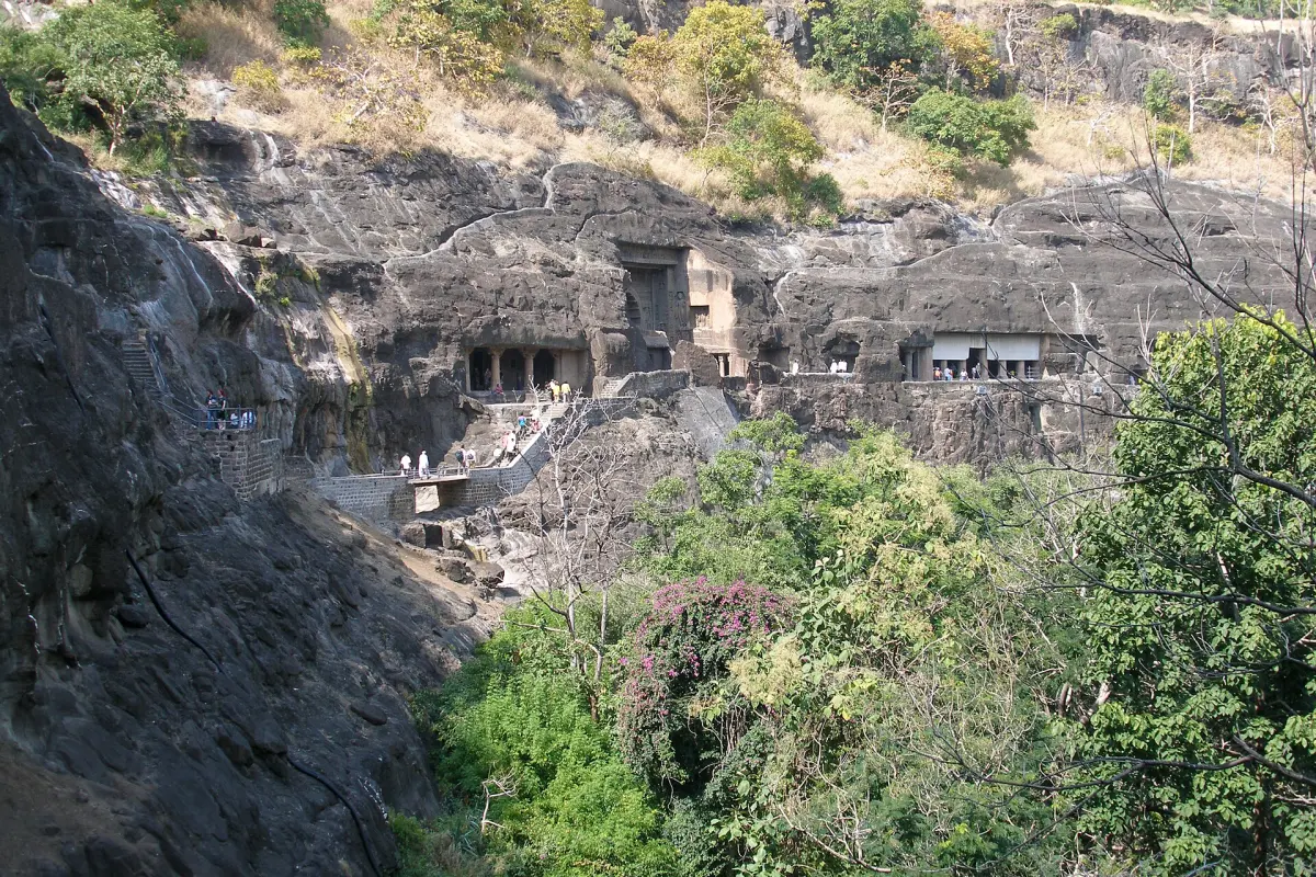 Ajanta Caves Travel Guide for Curious Visitors